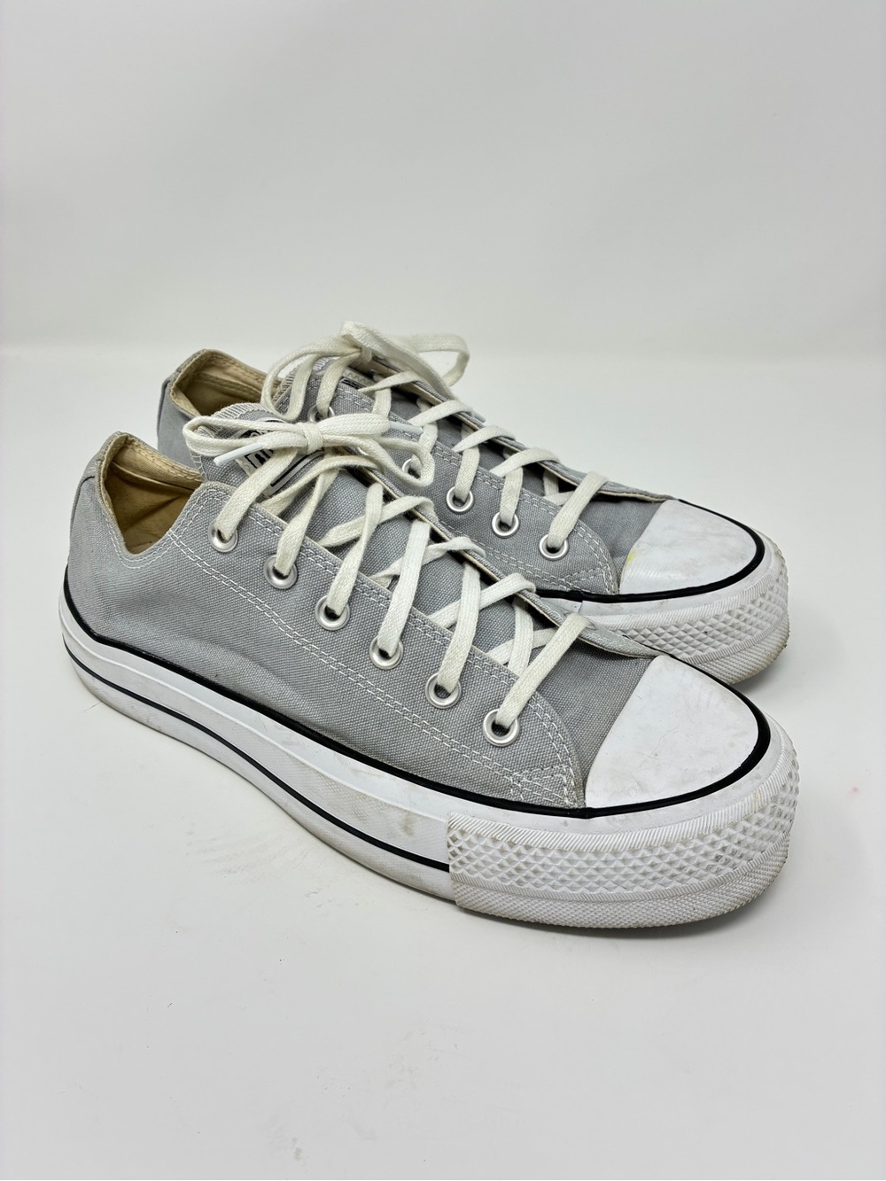 Converse Classic Low-Top Canvas Sneakers - Light Gray platform sz 9.5 women